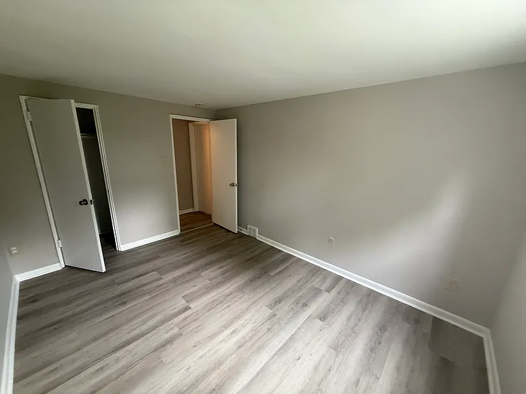 2 bed, $1,600 — Photo 8