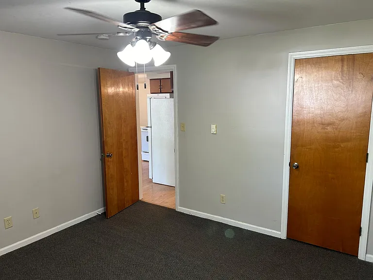 112 W Jones St #9 — Photo 8