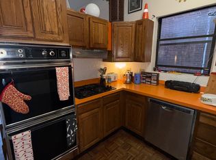 1823 S Broad St #2, Philadelphia, PA 19148