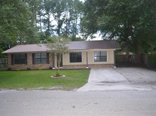 464 Azalea Dr, Macclenny, FL 32063