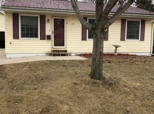 179 Carter St NW, Cedar Rapids, IA 52405