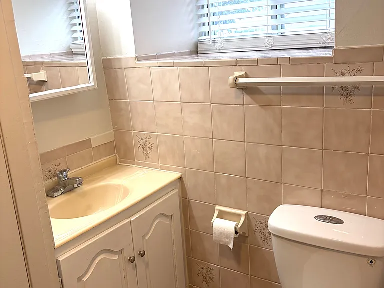 187 Geoffrey St #BASEMENT — Photo 14