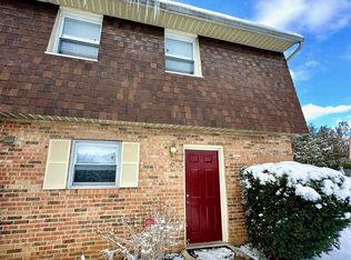 41 La Cascata, Clementon, NJ 08021