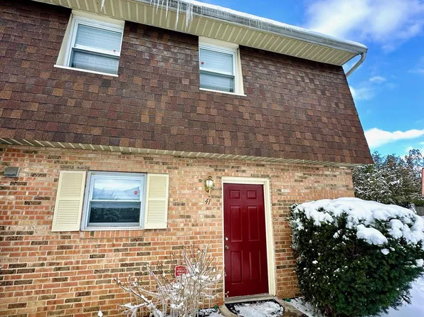 41 La Cascata, Clementon, NJ 08021