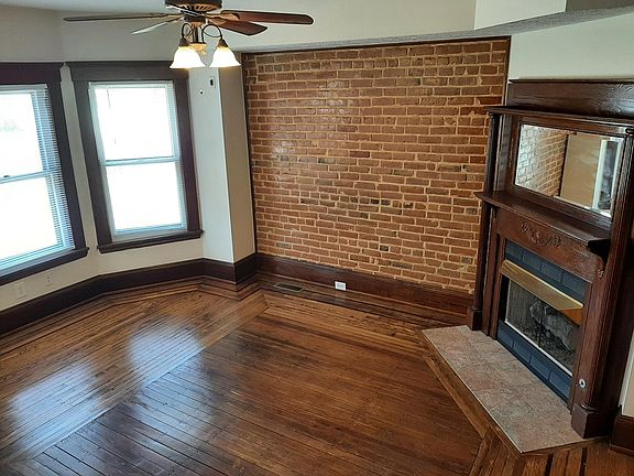 4th image of 1463 W 77th St #5