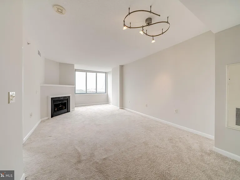 851 N Glebe Rd #1903 — Photo 18
