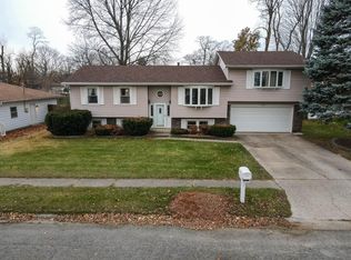 1924 Jackson St, Portage, IN 46368
