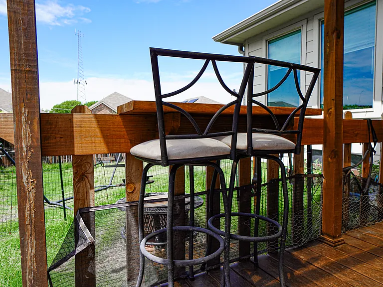 733 Alden Dr — Photo 17