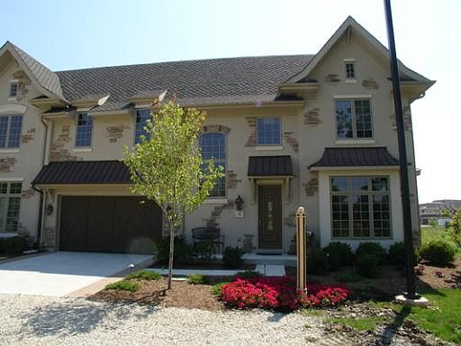 1st image of 40 Willow Crest Dr #Oak