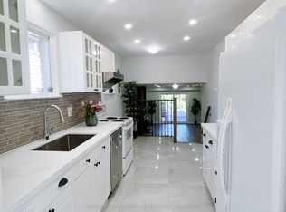 6 Snowhill Cres, Toronto, ON M1S 3T5
