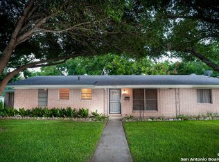 1501 25th St, Hondo, TX 78861