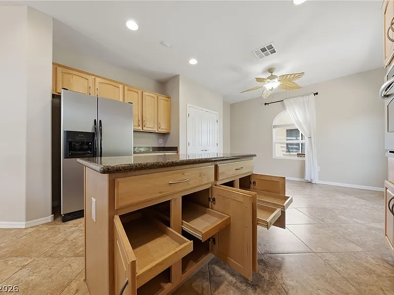 2148 Shadow Canyon Dr — Photo 12