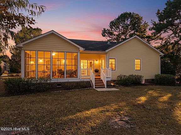 4th image of 2916 Trailwood Drive SE