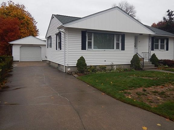 3rd image of 67 Sherwood St