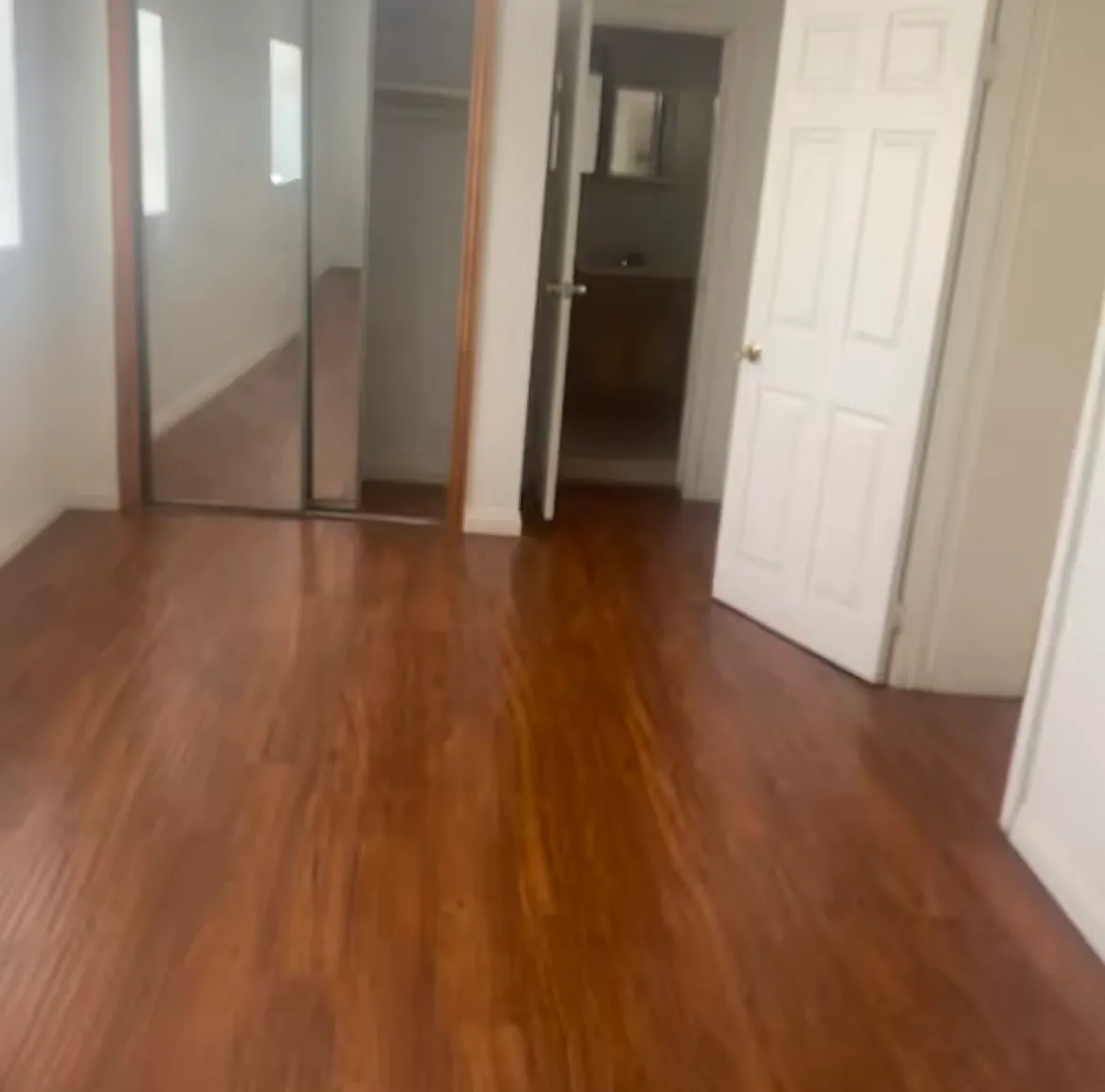 2 bed, 800 sqft, $2,200 — Photo 4