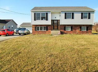 6037 Seaman Rd, Oregon, OH 43616