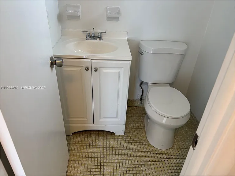 1701 Washington St #504 — Photo 13