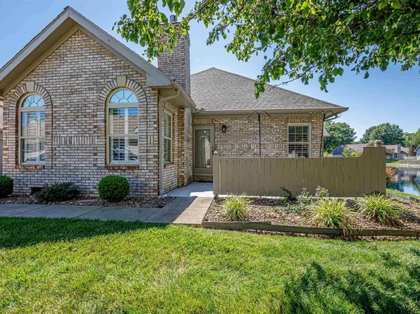 8306 Gate Way Dr, Evansville, IN 47715