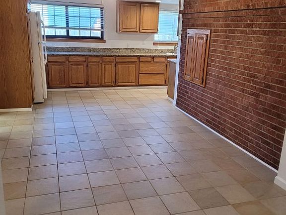 3rd image of 358 Mildred Ave