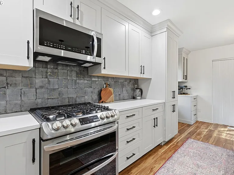 13936 SW Uplands Dr — Photo 16