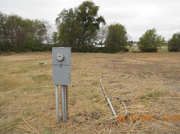 3rd image of 6035 Shady Hill Cir