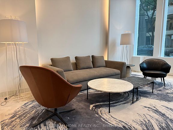 4th image of 230 Simcoe St #1226