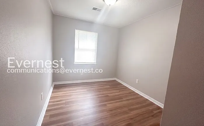 1216 Woodland Ave SW — Photo 11