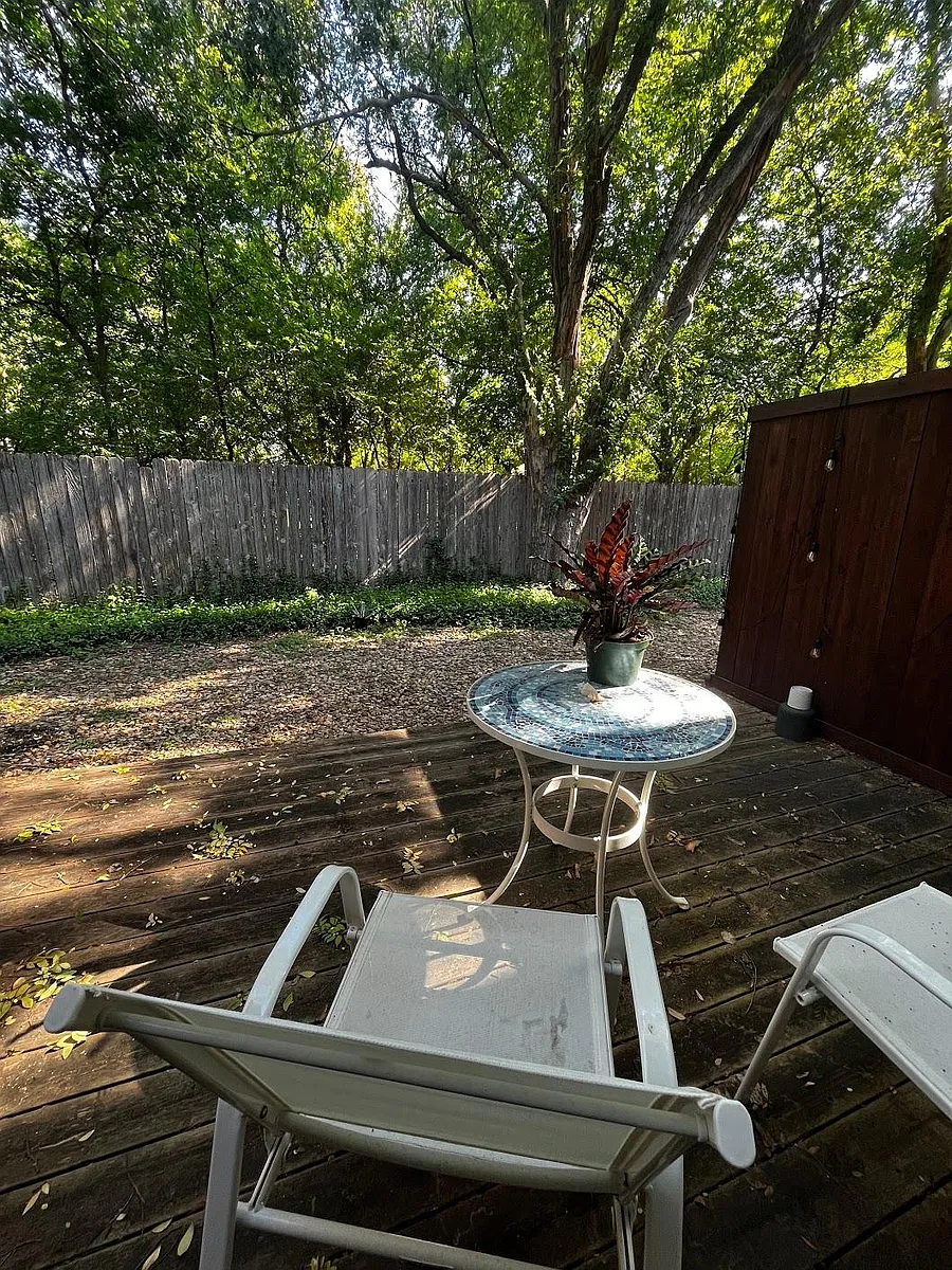 private patio - 1307 Kinney Ave #108