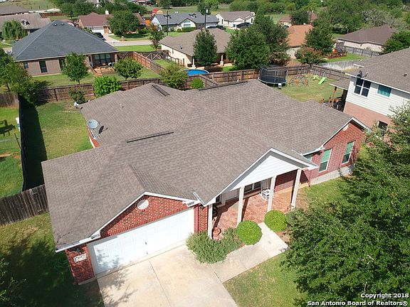 2nd image of 109 Crestway