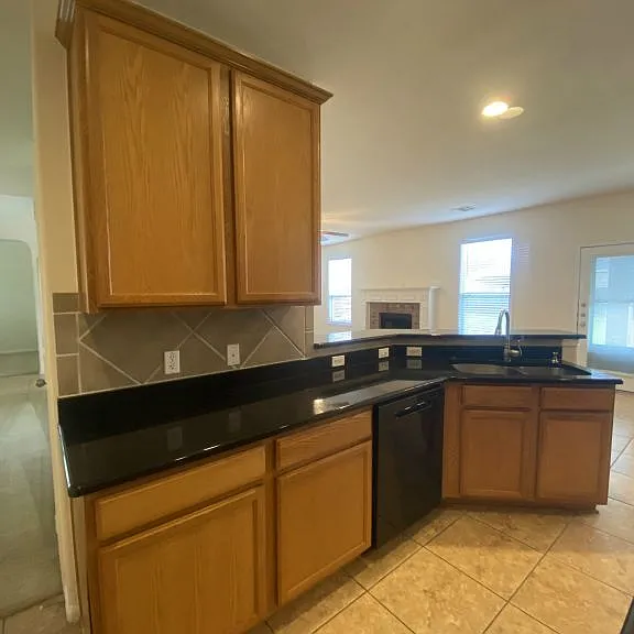 6111 Graphite Dr — Photo 10