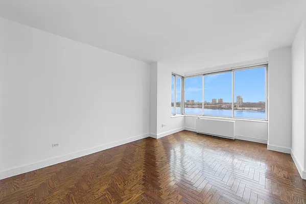 Rented by Nest Seekers International | media 2