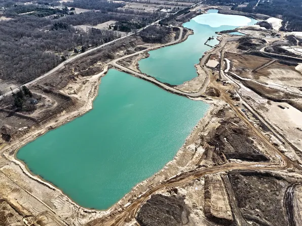 Barron Lake Rd, Niles, MI 49120