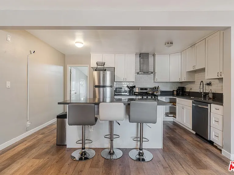 8222 Vanscoy Ave — Photo 3
