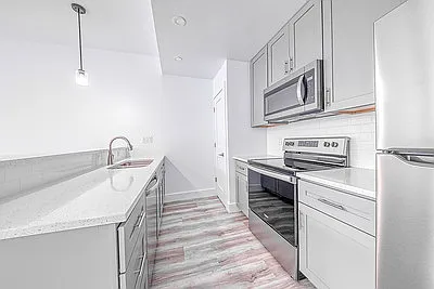 3005-3007 Brereton St #3 — Photo 8