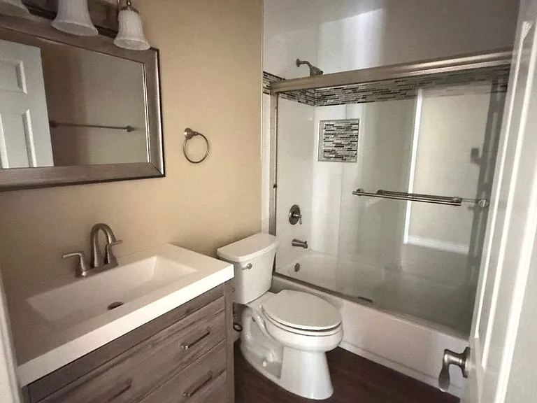 2672 Phipps Ave #A-D — Photo 6