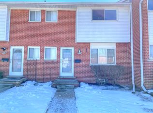 8632 Kaltz St, Center Line, MI 48015