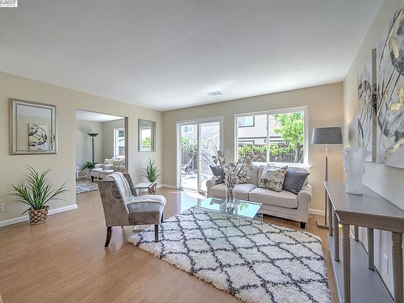3rd image of 8334 Mulberry Pl