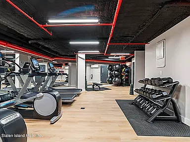 5 Stuyvesant Place — Photo 4