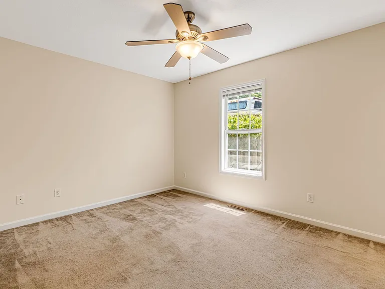 101 Kodiak Ct — Photo 13