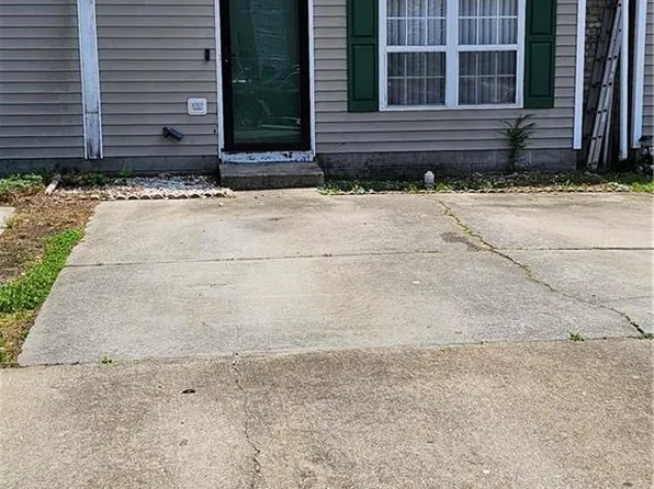 3513 Radford Cir, Chesapeake, VA 23321