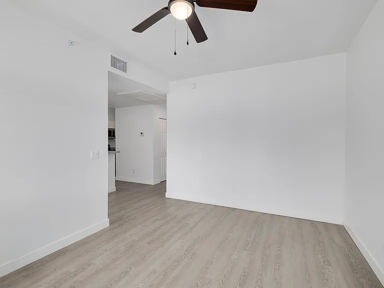 Mountain Vista Apartments — Photo 13