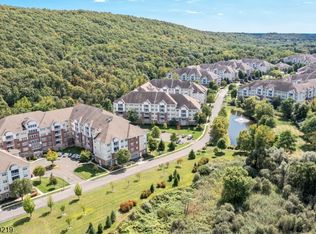 9116 Warrens Way BLDG 9 #116, Wanaque Boro, NJ 07465
