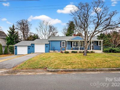 109 Mountain St, Black Mountain, NC, 28711