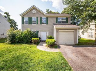 18 S Canary Way, Galloway, NJ 08205