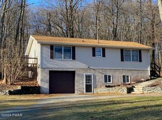 97 Spinner Rd, Honesdale, PA 18431