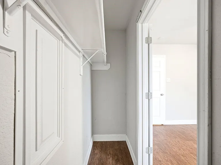 11723 Greenmesa Dr — Photo 24
