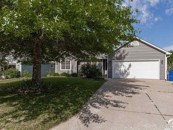 2809  Lankford Dr Lawrence, KS listing photo #3