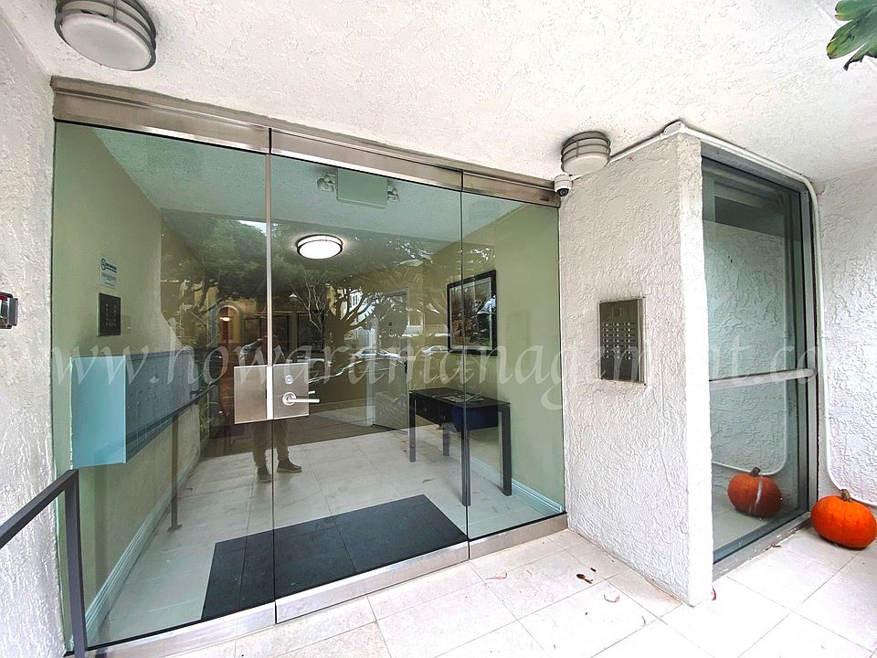 1st image of 826 2nd St APT 206