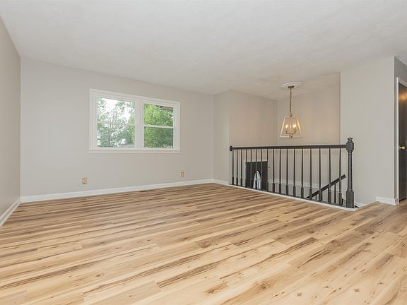 5th image of 6888 Oak Grove Rd