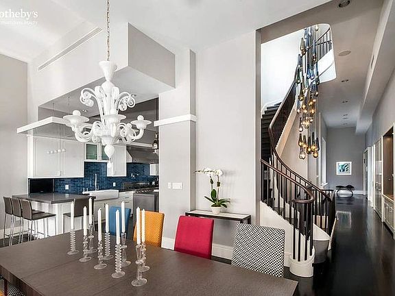 5th image of 43 Clarkson St #Penthouse